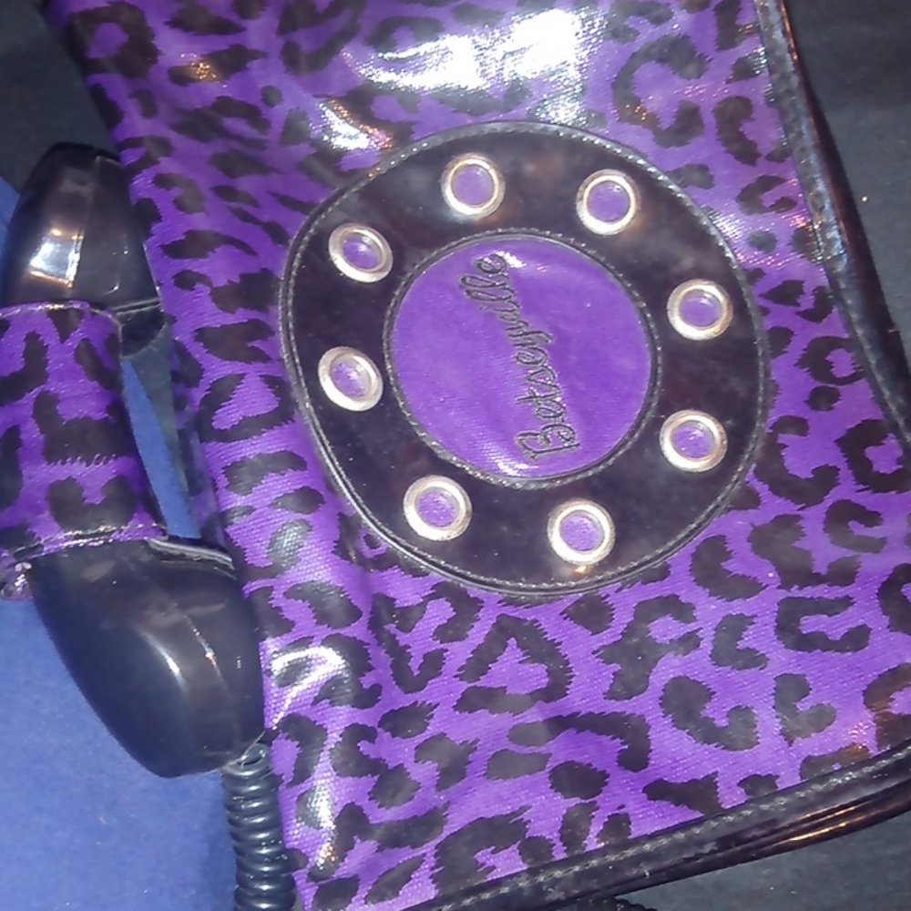 Beautiful Betseyville Purple Phone bag - Picture 5 of 7